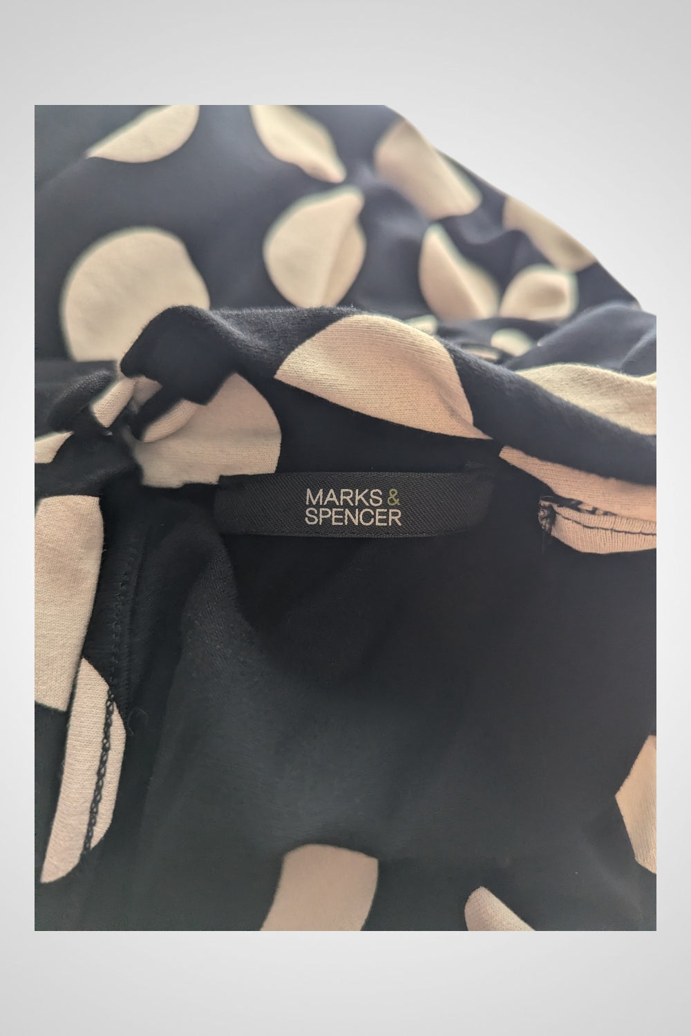 Débardeur Marks & Spencer noir à pois blancs nœud à nouer