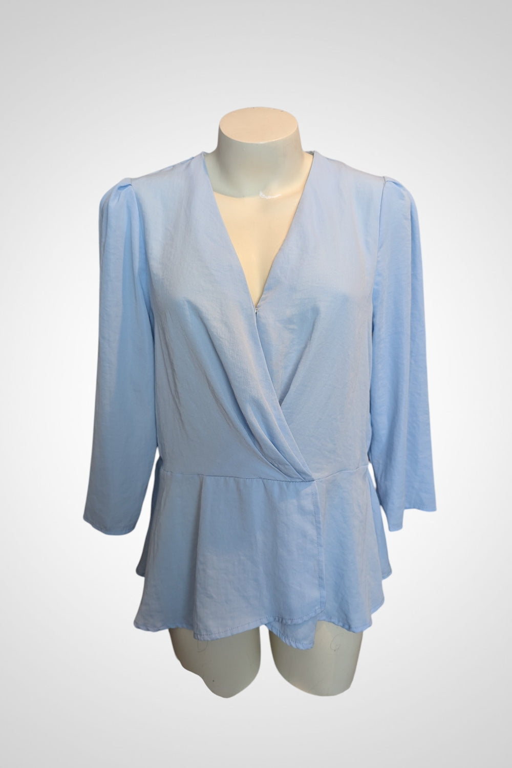 Blouse Kiabi bleu clair style cache-cœur taille 42
