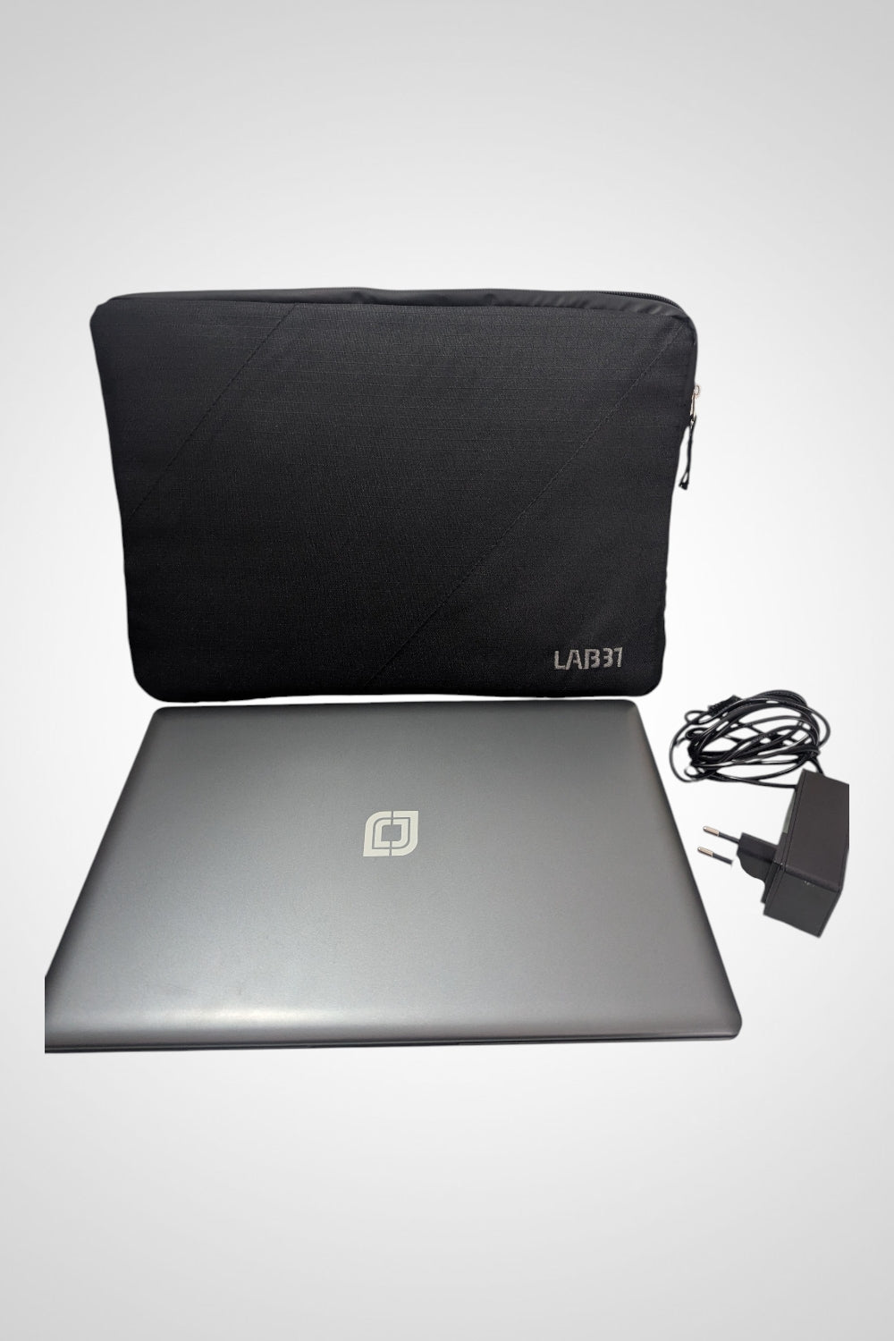 Ordinateur portable Jumper EZbook S5 12 Go RAM 128 Go SSD 14 pouces très bon état