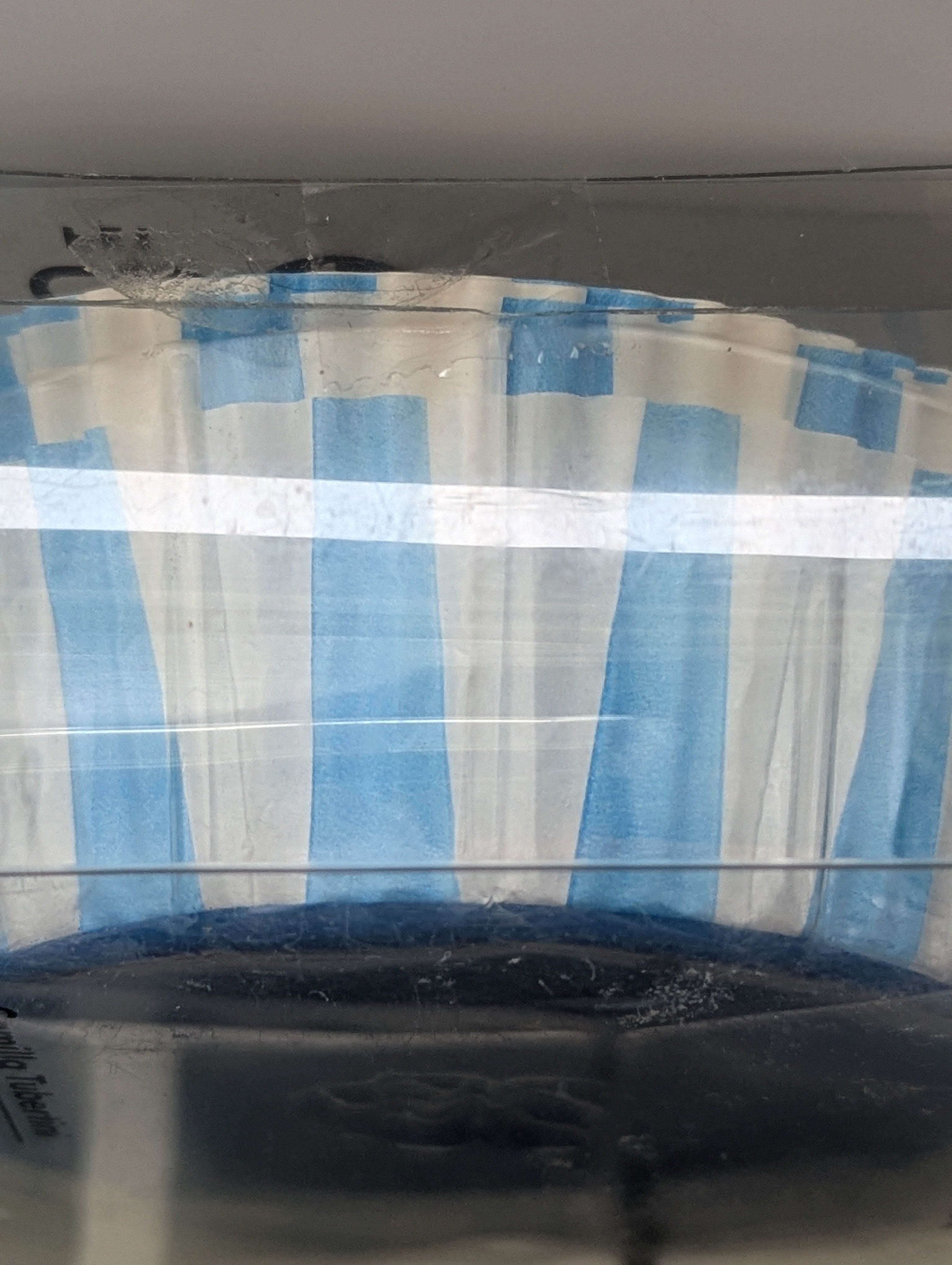 Lot moules gâteaux papier 10 blancs bleus + boîte Ikea 200 rouges neufs