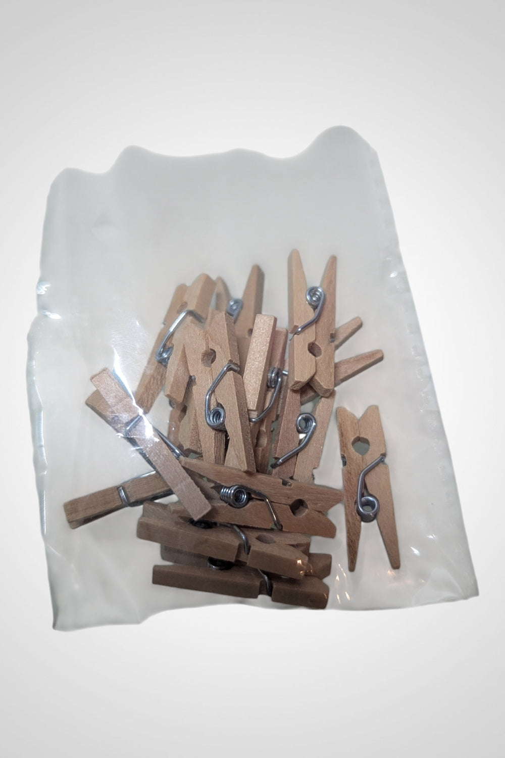 Lot décorations 2 rubans blancs + 1 ruban blanc doré + 15 mini pinces bois