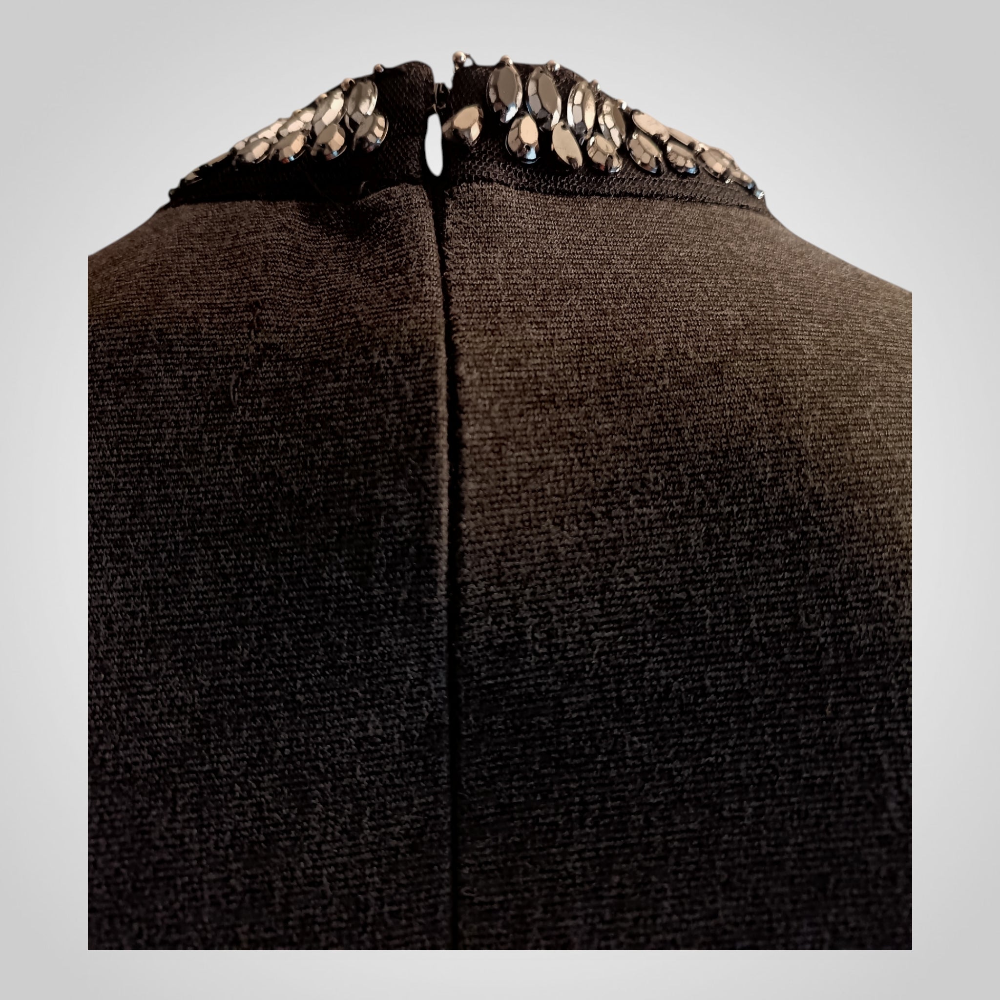 Robe Jennyfer Taille L Grise Fermeture Dos Pierres Chic