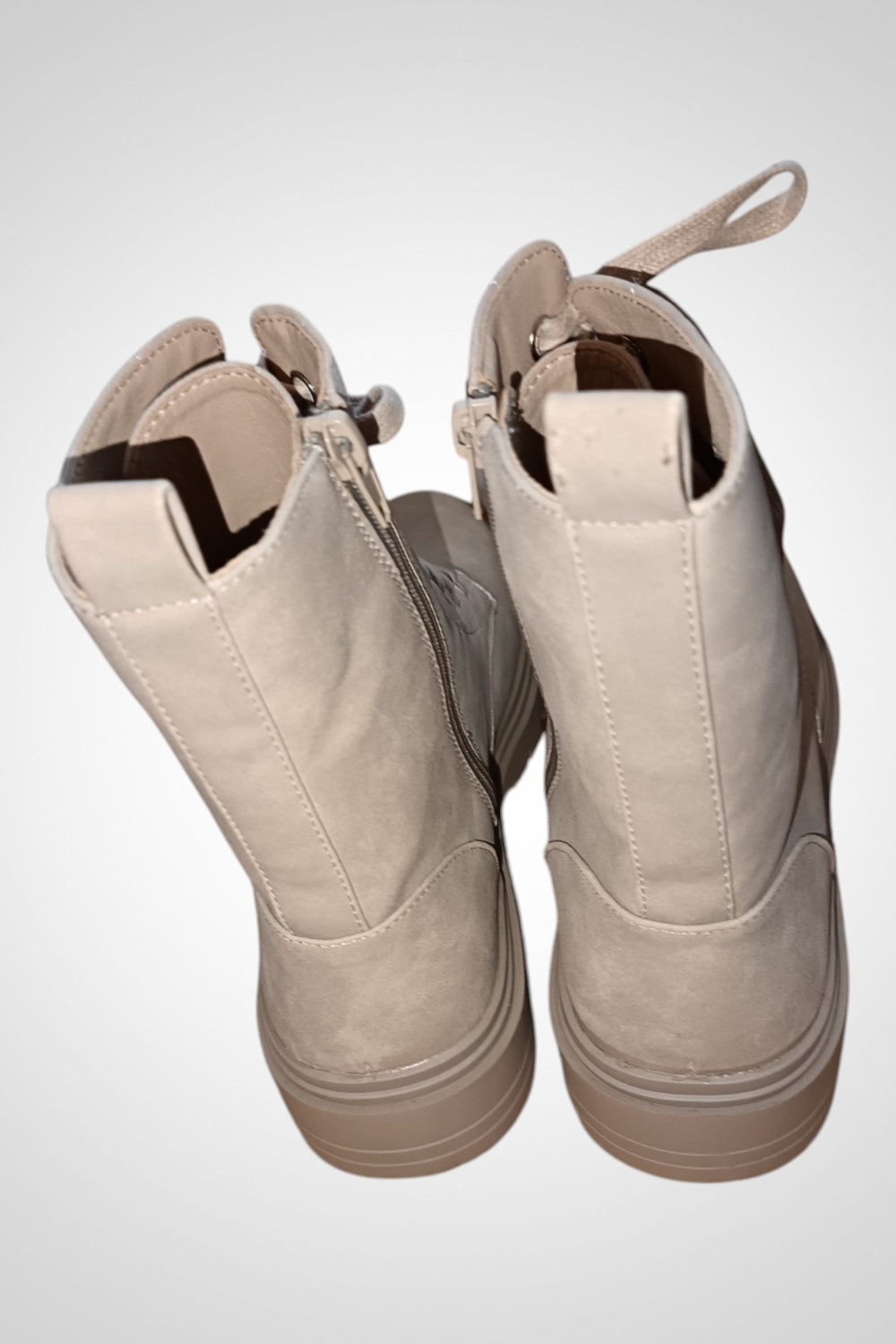 Bottines Kiabi beige à lacets et fermeture pointure 42 neuves sans étiquette