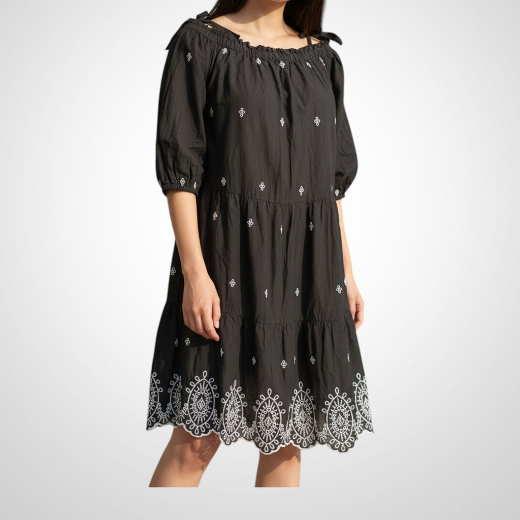 Robe H&M Taille L Broderie Anglaise Fluide Elégante
