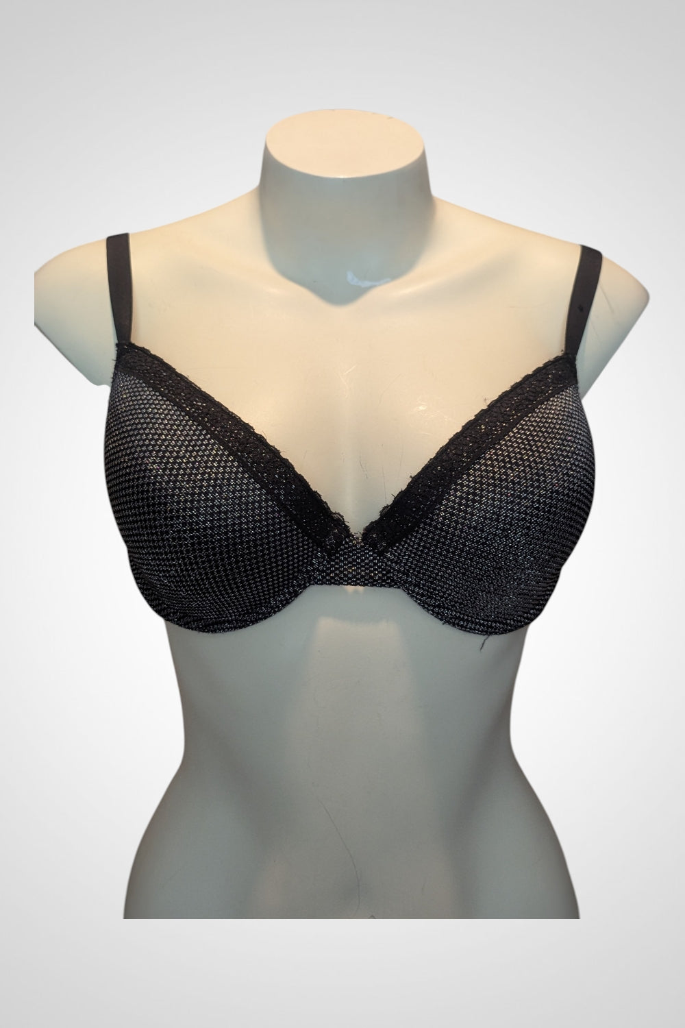 Soutien-gorge noir et argenté 100C
