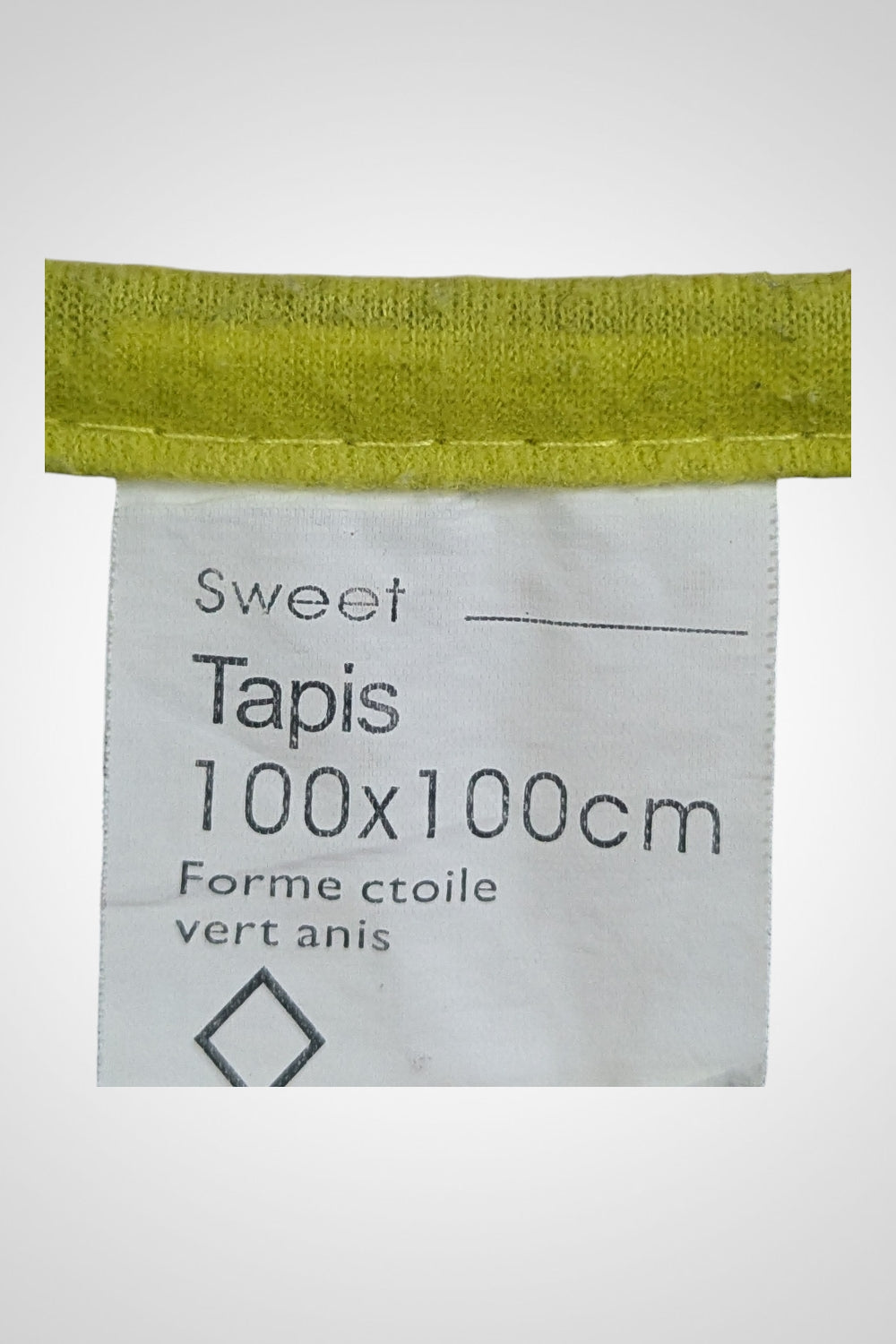 Tapis étoile Alinéa vert anis 100 x 100 cm très bon état