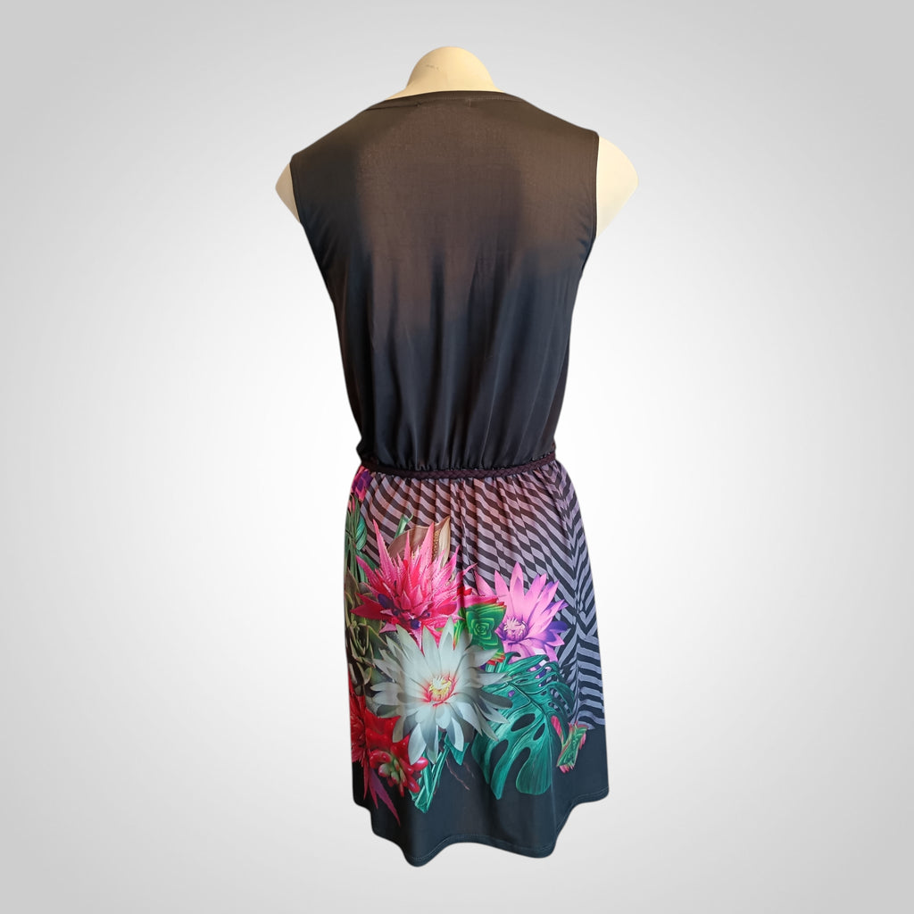 Robe Smash Taille S Noire Florale Portefeuille