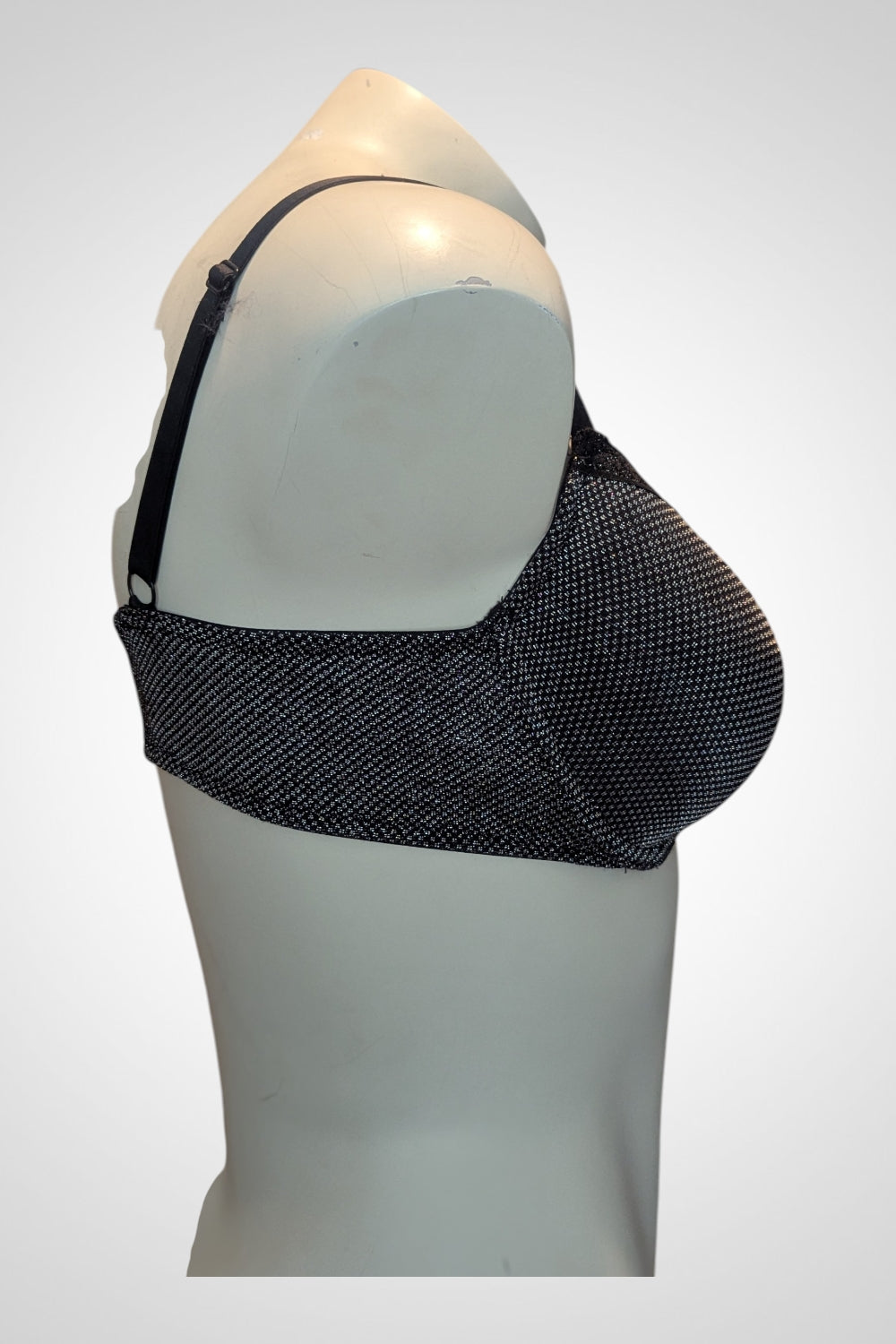 Soutien-gorge noir et argenté 100C