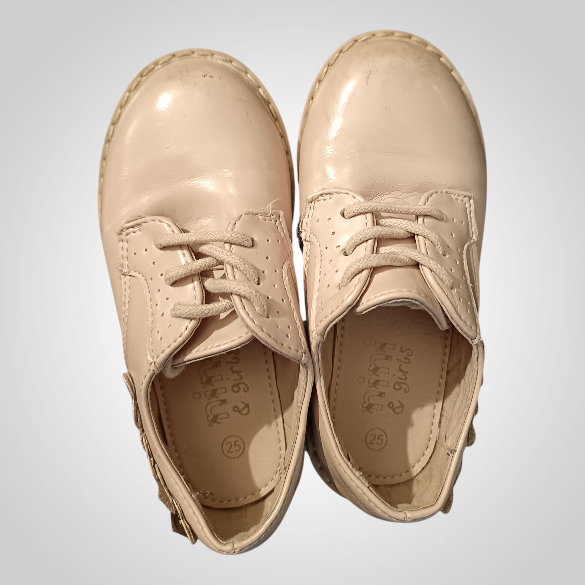 Derbies fille Nini et Girls pointure 25 rose lacets cœurs