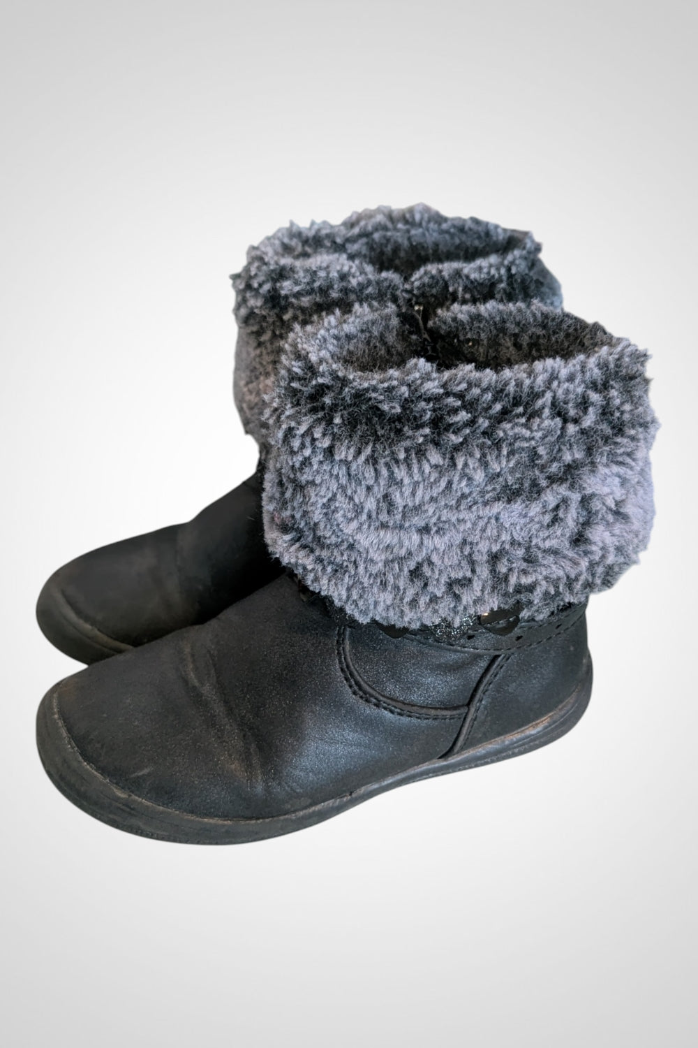 Bottines Nini & Girls fourrure chevilles détails cœur noir brillant pointure 26