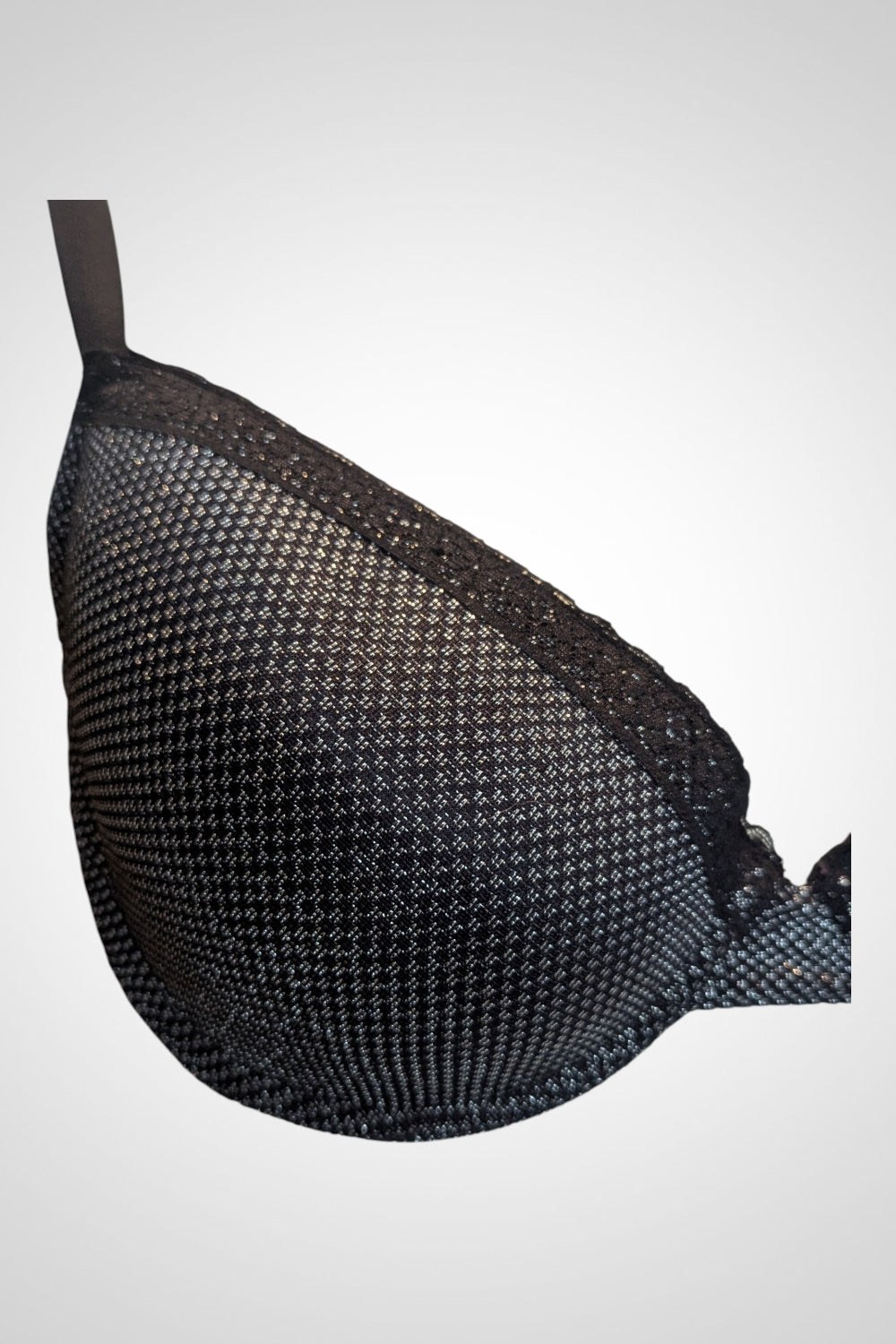 Soutien-gorge noir et argenté 100C